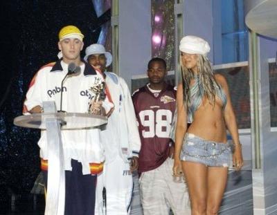 Кристина Агилера с «коллегами по цеху»