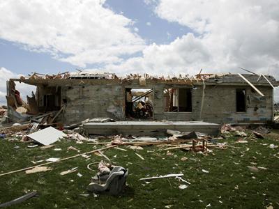 На США обрушилась вторая волна разрушительных торнадо