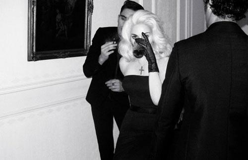 Мадонна устроила провокацию «с младенцем»