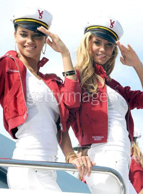 Сексуальный десант Victoria’s Secret захватил Майями