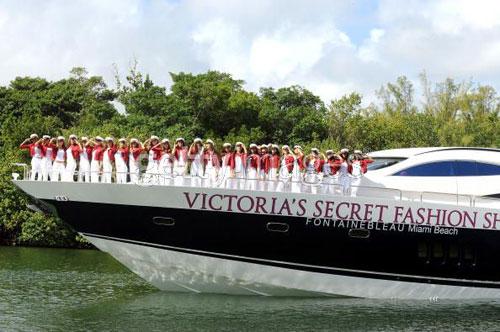 Сексуальный десант Victoria’s Secret захватил Майями