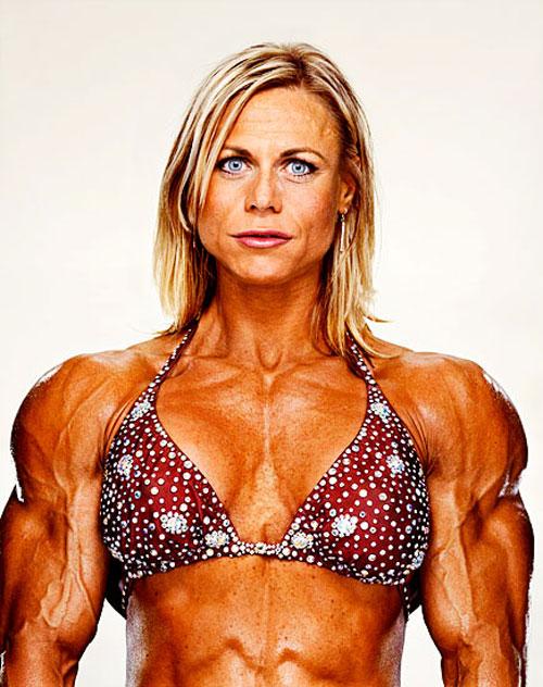 Женщины-бодибилдеры рассказали свои истории