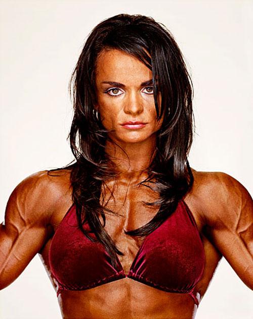 Женщины-бодибилдеры рассказали свои истории