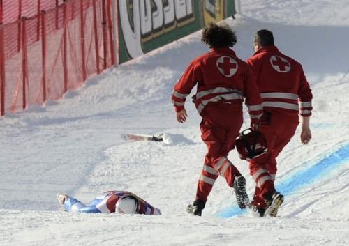 Швецарский горнолыжник разбился во время скоростного спуска