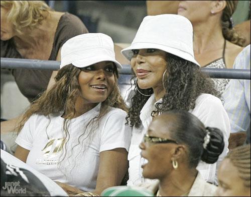 Джанет Джексон снова пошла на убыль