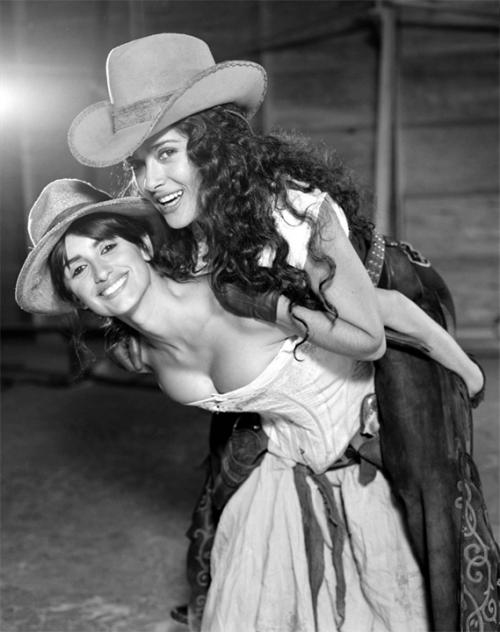 Неразлучные друзья: звездность дружбе не помеха?