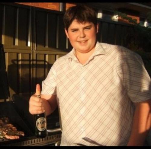 Парень, победивший 10 лет назад в шоу «Самый Большой Неудачник», стал настоящим красавцем