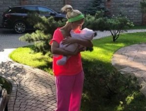 Знаменитости, которые скрывали беременность и детей