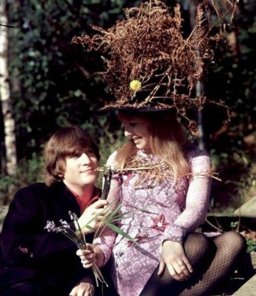 Редкие фото западных и отечественных знаменитостей