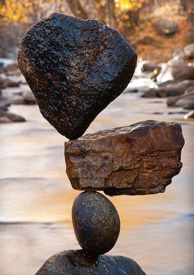 Удивительные балансирующие камни от Майкла Граба