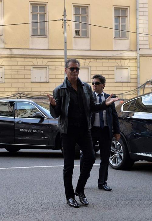 Редкие фото зарубежных знаменитостей в России