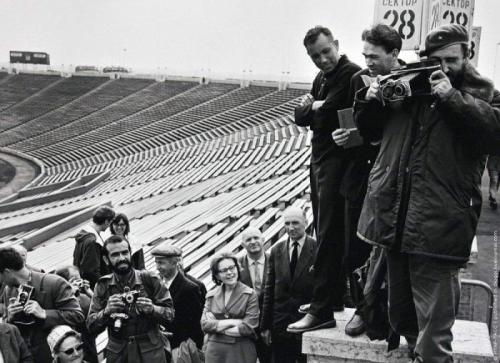 Редкие фото зарубежных знаменитостей в России