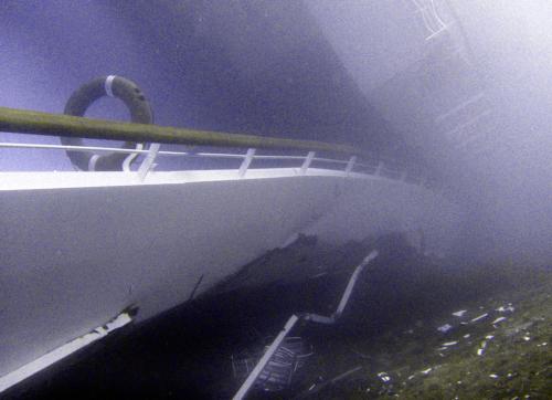 Уникальные снимки внутри затонувшей Costa Concordia