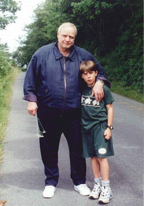 Редкие снимки знаменитостей прошлого и настоящего. Часть 9