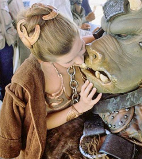 Редкие снимки знаменитостей прошлого и настоящего. Часть 9