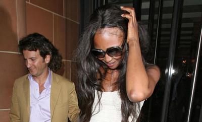 Лысеющая Наоми Кэмпбелл: конфуз за конфузом