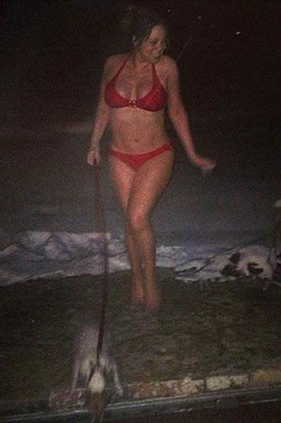 Знаменитости за 40 в бикини, которым не стыдно раздеться