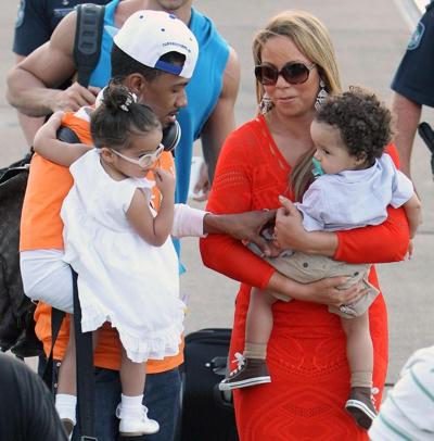 Зрелые знаменитые мамы со своими детьми