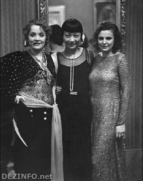 Редчайшие фотографии юных знаменитостей. Часть 3