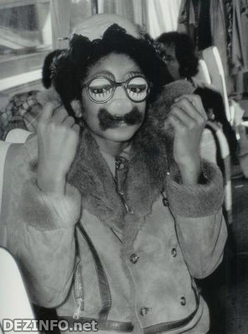 Редчайшие фотографии юных знаменитостей. Часть 3