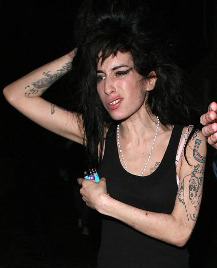 Мировые звезды и их пагубные зависимости