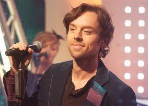 Каминг-ауты знаменитостей с нетрадиционной ориентацией