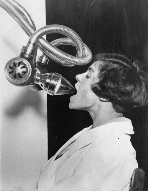 Пугающее медицинское оборудование прошлого, которое больше похоже на орудие пыток