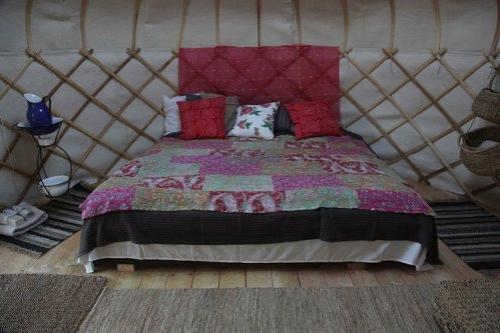 Отель-юрта и отель-вулкан — для желающих слиться с природой