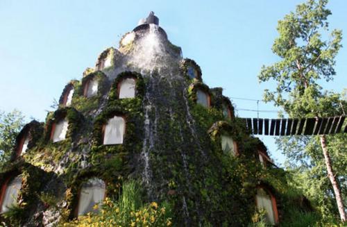 Отель-юрта и отель-вулкан — для желающих слиться с природой