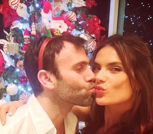 Как голливудские звезды отметили Рождество