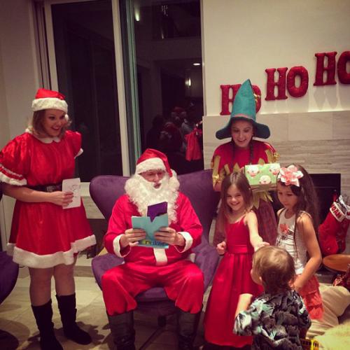 Как голливудские звезды отметили Рождество