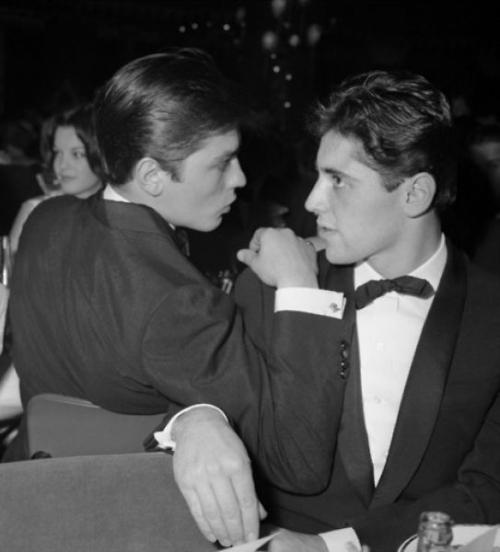 Редкие снимки знаменитостей прошлого и настоящего. Ч.13