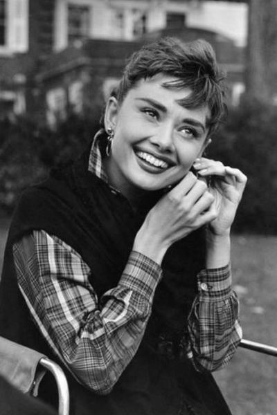 Редкие снимки знаменитостей прошлого и настоящего. Ч.13