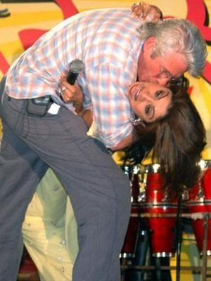 Самые скандальные поцелуи знаменитостей