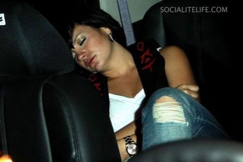 Лили Аллен подкосила весенняя усталость