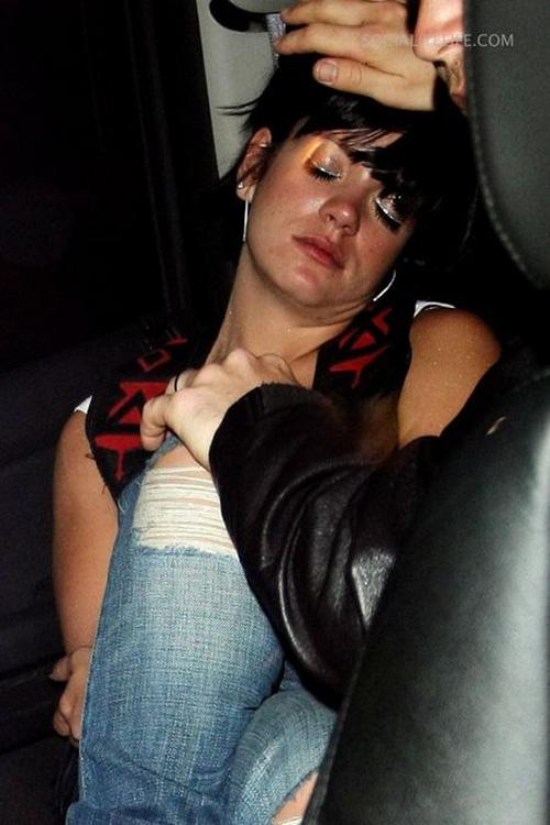 Лили Аллен подкосила весенняя усталость