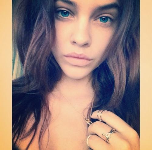 Звезды, которые не побоялись показать себя без макияжа