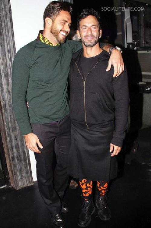 Американский дизайнер обручился со своим помощником