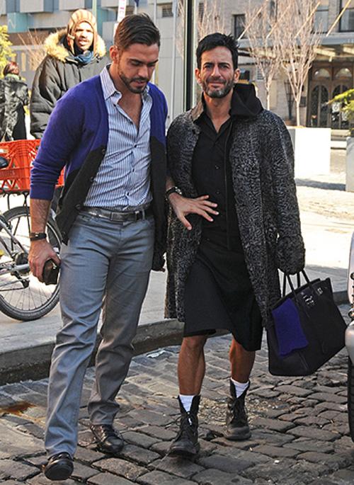 Американский дизайнер обручился со своим помощником