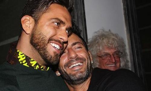 Американский дизайнер обручился со своим помощником