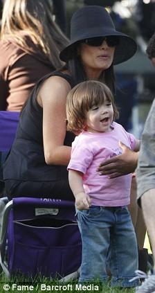 У Сури Круз появилась конкурентка