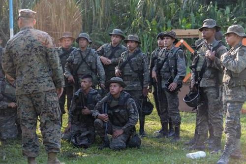 Десять стран, где фактически правит организованная преступность