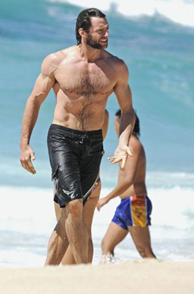 Звёзды на каникулах — мишень для папарацци