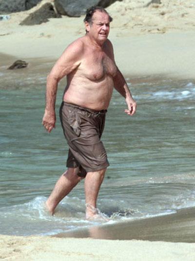 Звёзды на каникулах — мишень для папарацци