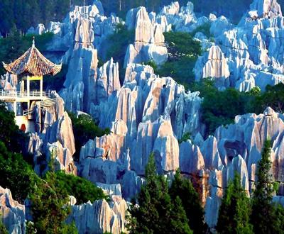 Удивительный каменный лес Шилинь