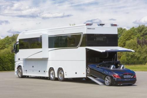 Signature 1200 — дом на колесах за 1,4 миллиона долларов