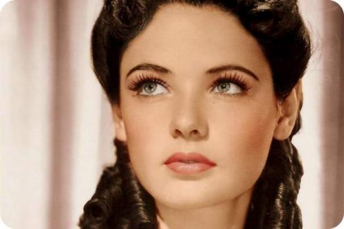 Актрисы старого Голливуда, которые затмили бы любую Instagram-красотку