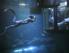В париже открылась первая подводная спальня