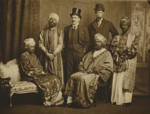 Удивительные мистификации в истории