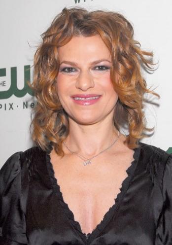 Топ-12  «дурнушек», добившихся успеха